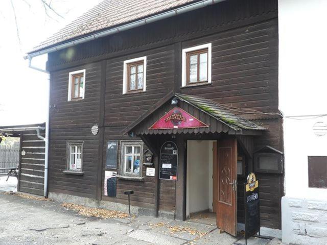 Drevenka Hotel Provodin Exterior photo